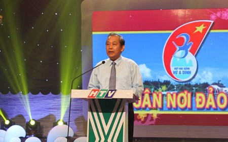 Phó Thủ tướng Thường trực dự Chương trình “Xuân nơi đảo xa”